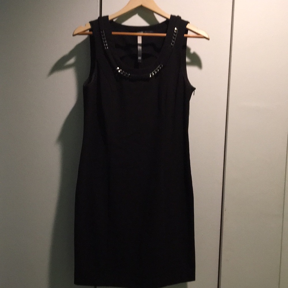 Kensie small black sleeveless sheath dress with chain detail